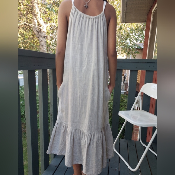 Crown linen design 100% linen dress made in 🇺🇦 Ukraine - Picture 3 of 5